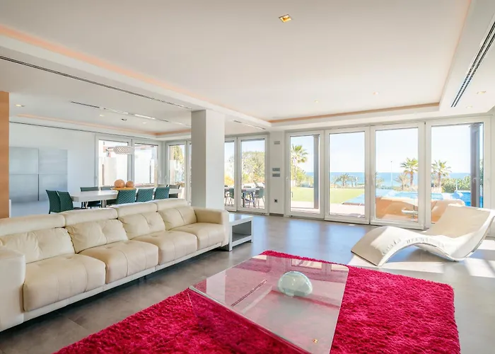 Villa Mediterranean Arenales del Sol